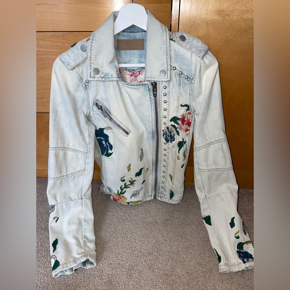 Denim floral printed jean jacket size small